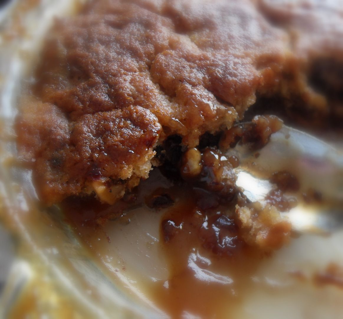 the-english-kitchen-old-fashioned-date-and-walnut-pudding